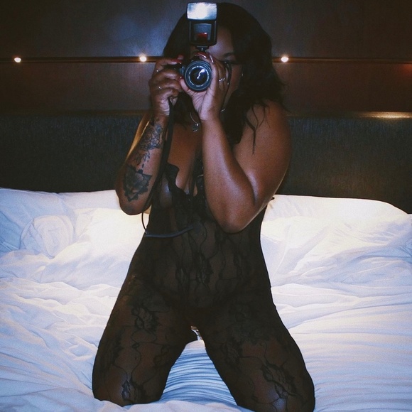 Meet your Posher, Aiesha - Picture 1 of 1